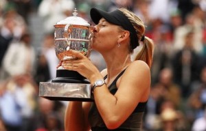 maria-sharapova-wins-second-french-open2