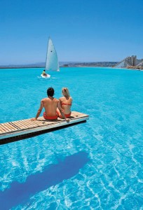 longest pool in the world