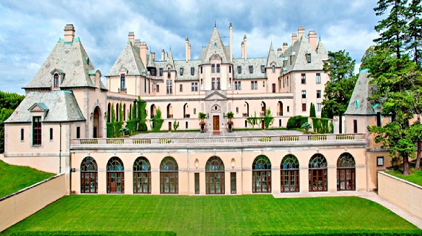 10-most-majestic-castles-in-america5