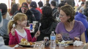 bakersfield homeless thanksgiving