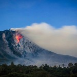 lightning in a volcano cloud8