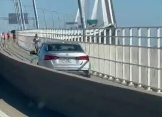 Charleston Police Respond to Car on Ravenel Bridge Pedestrian Path