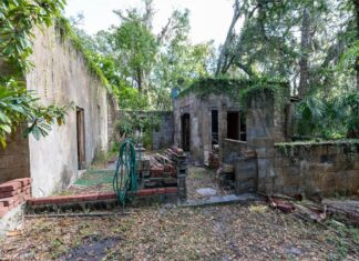 Concrete 2-Bed Fixer-Upper Near Tampa – Tons of Potential For Only $1.5 Million
