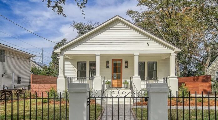 Small Ranch in Downtown Charleston Just Listed For $1.87 Million