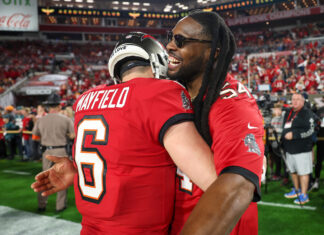 Buccaneers Dominate Eagles 32-9 in Wild Card Showdown: Mayfield Shines, Defense Dominates