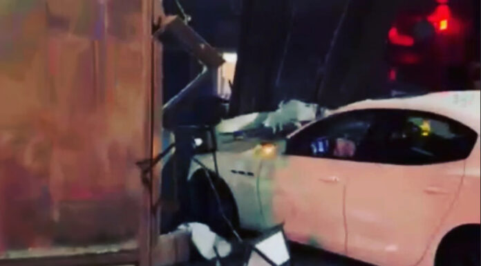 Downtown Charleston Deli Shuts Down After Vehicle Crashes Through Front Doors Late Last Night