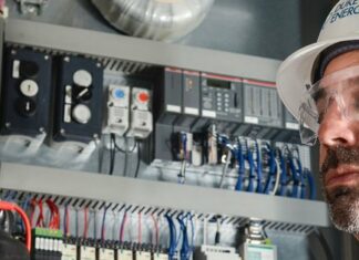 Massive AT&T Outage Leaves Thousands Without Service Around Charleston