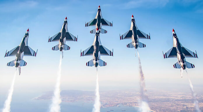 Legendary ‘Thunderbirds’ Coming To Charleston This Weekend For Historic Airshow