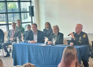 Tampa Leaders Discuss Violence Prevention with SoHo Residents